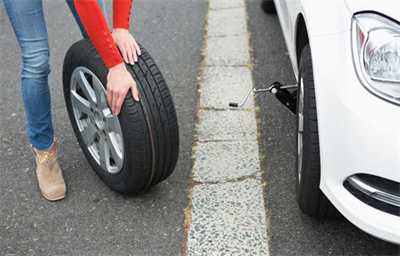 马关东营区道路救援